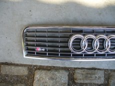 Audi A4/ S4 B6 Maska - 2