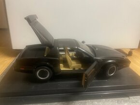 Knight Rider KITT 1:18 model RARE JOYRIDE - 2