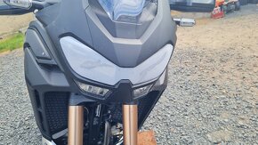 PPF fólie na přední světlo na Honda Africa twin 1100 adv. - 2