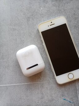 Apple iPhone 5S +AirPods 1 generace - 2