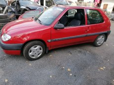 Náhradní díly Citroen Saxo 1.1i pěkný stav - 2