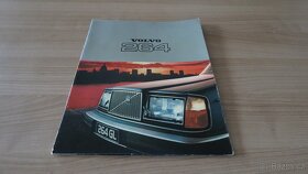 Prospekty Volvo 60. až 90. léta. - 2