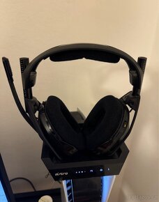 Ps5 + herni headset atd - 2