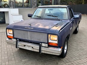 1984 Dodge Ram 150 V8 - 2