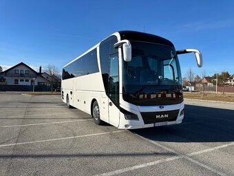 Man Lion’s Coach R07 - 2