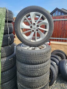 Prodám zimní sadu pneu orig.Renault 215/55R17 5x114,3 - 2