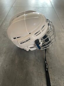 hokejová helma - 2