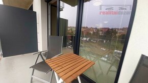 Nájem bytu 2kk + šatna, 56 m2, kompletně zařízen, balkon, vč - 2