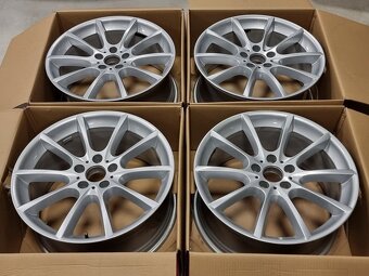 originál BMW Styling 281 9x20" 5x120 R20 i na VW Transporter - 2