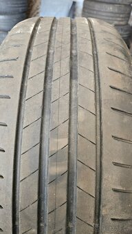 225/50R18 - 2