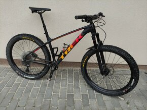 Trek Roscoe 8 2020 27.5+, L + druhá sada kol 29" - 2