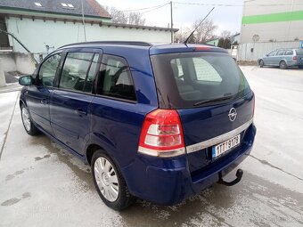 Opel Zafira B - 2