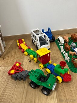 Lego duplo farma, vlacek s cisly a par aut - 2