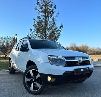 Dacia Duster 1.6i bifuel LPG • 105ps • Laureate • alu R18 • - 2