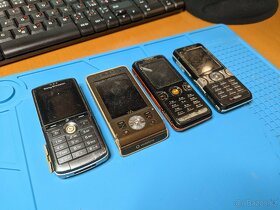 Sony Ericsson 4 ks zdarma - 2