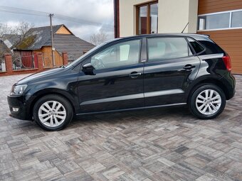 VW POLO 1,4i 63Kw r.v.7/2011 najeto 144000Km SERVISKA - 2