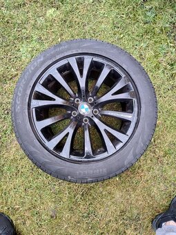 Kola BMW X5 285/45 R19 - 2