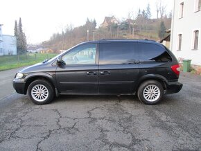 CHRYSLER VOYAGER 2.5 CRDi - 7 míst, tažné zařízení - 2