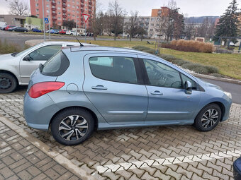 Peugeot 308, r. v. 2011 - 2