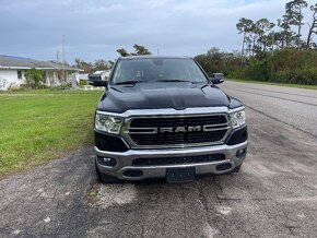 Dodge RAM 1500 5.7 BigHorn 4x4 Quad Cab - 2