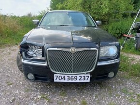 // CHRYSLER 300C 3.0 CRD 2006 // DÍLY - 2