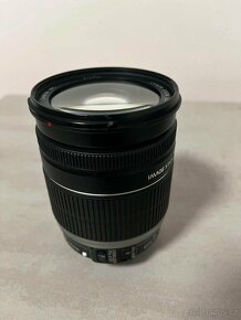 Canon EFS 18-200mm f/3.5-5.6 IS - 2