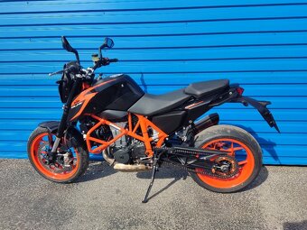 KTM 690 Duke R (2015) krasavec, doplňky, v TP 35kW, po servi - 2