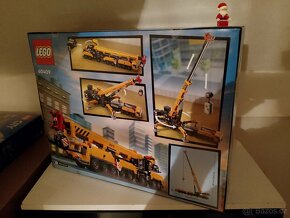LEGO® City 60409 Žlutý pojízdný stavební jeřáb - 2