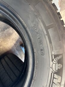 Pneu MICHELIN Agilis 225/75 R16 - 2