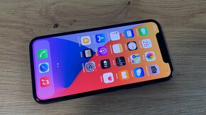 Apple iPhone 11 Pro 64GB, příslušenství, 5200Kč - 2