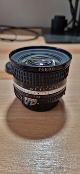 Nikon Nikkor 20mm F 2.8 AiS - 2