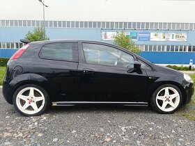 FIAT GRANDE PUNTO - 2