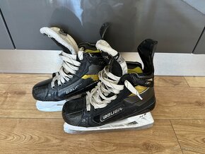 Brusle Bauer Supreme 3S Pro, vel. 38,5 - 2