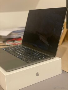 MacBook Air M2 2022 (16GB) - 2