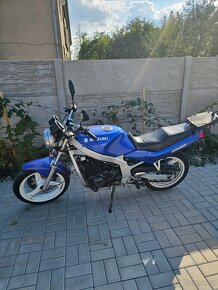 Suzuki GS500E - 2