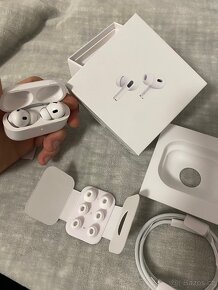 Airpods 2 Pro ( USB-C ) záruka do roku 2026 - 2