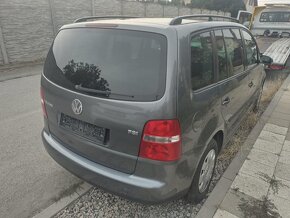 DÍLY VW Touran 2004 1.6 fsi 6Q...bez koroze - 2