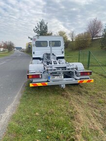 Hákový nosič kontejnerů Mercedes Atego - 2