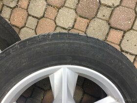 Audi Q7 alu kola 19,pneu bridgestone 70 %255/55/19 - 2