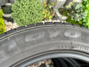 225/55 R19 99V - 2