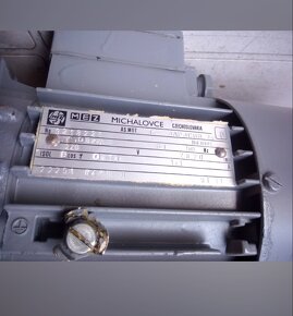 Elektromotor MEZ Michalovce 220 V - 2