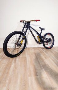 Commencal SUPREME DH V5 Ohlins Edition - 2