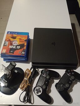 Playstation 4 Slim  1TB - 2