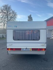 Pěkný a pohodlný karavan Wilk de Luxe 545 r. v. 1994 - 2