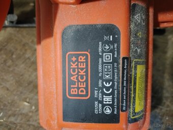 Okružní pila Black-Decker CS1250L - 2