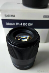 Sigma 30 mm f/1,4 DC DN pro SONY E - 2