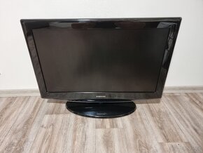 32" LCD TV Samsung LE32R88BD - 2