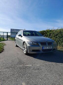 Bmw e90 325i - 2