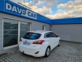 Hyundai i30 1,6 i CVVT Trikolor (2017) - 2