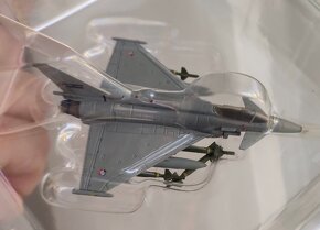 model letounu vojenska stihačka Typhoon 1:200 - 2